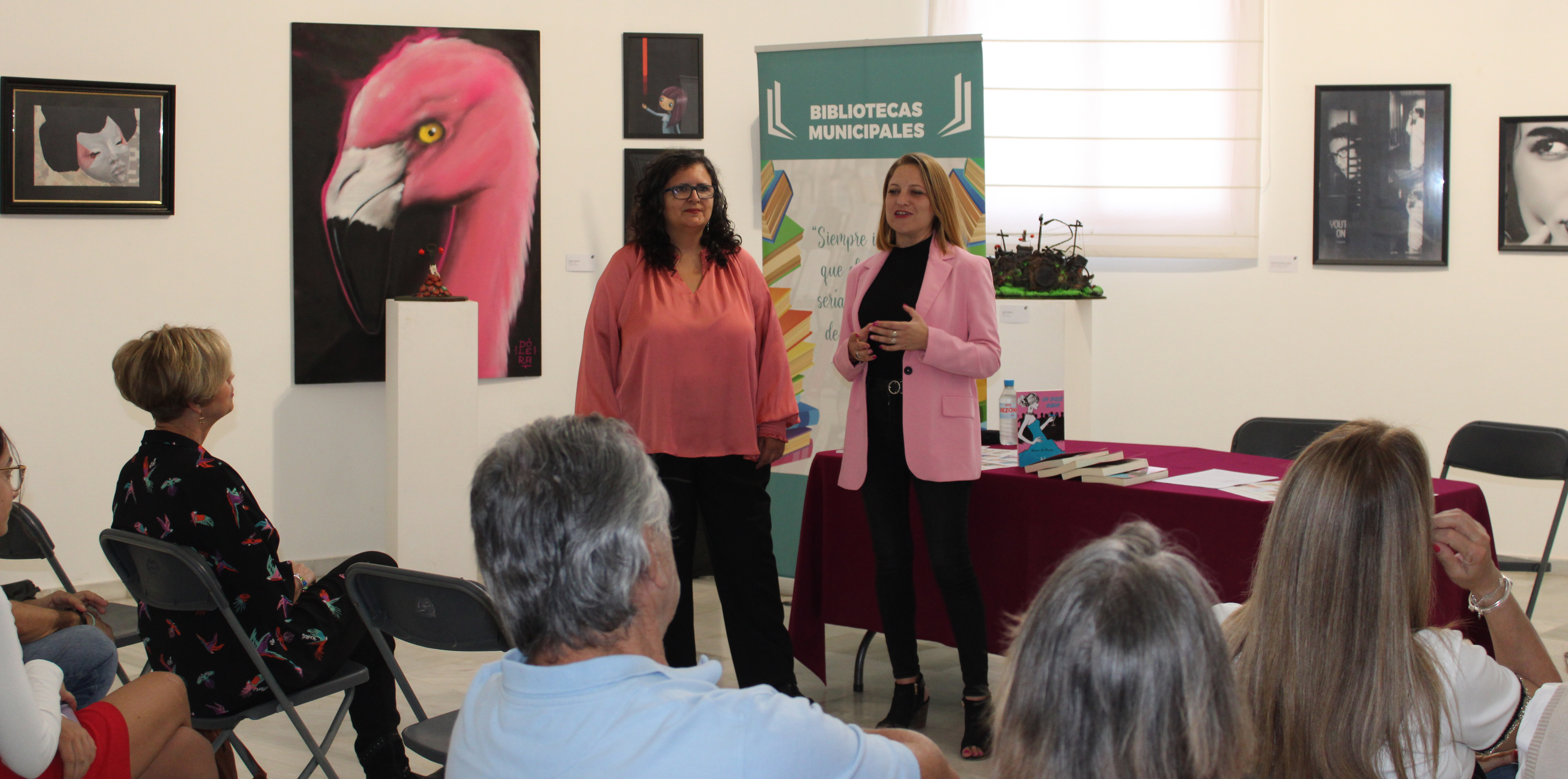 Marga Gil presenta su novela romántica ‘Un dulce rubor’
